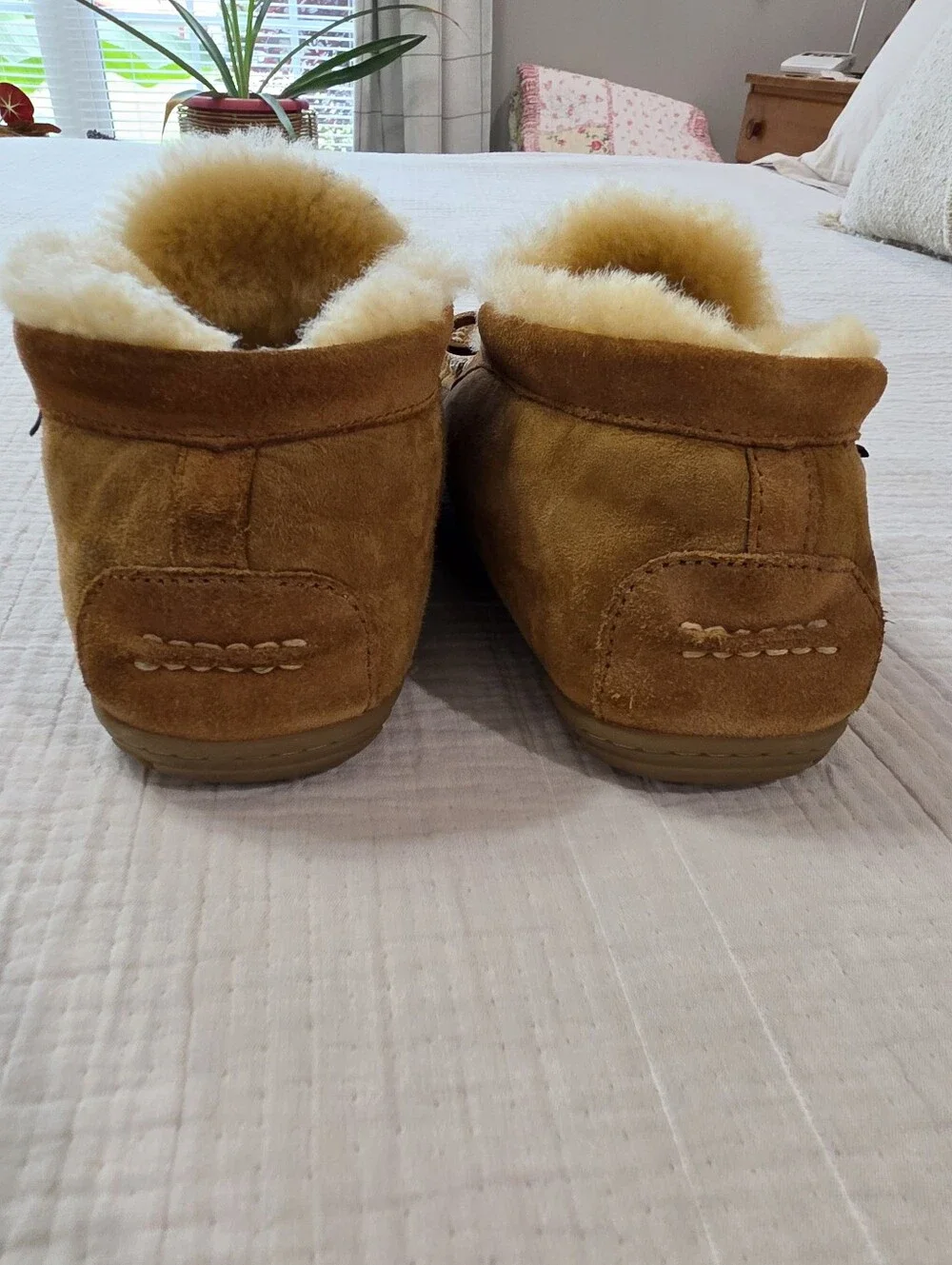 L.L. Bean Men's Brown Suede Shearling-Lined Moccasin Slippers Size 13